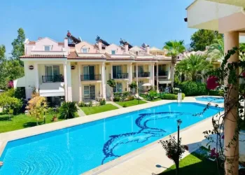 Calis stylish duplex apartment within quality complex